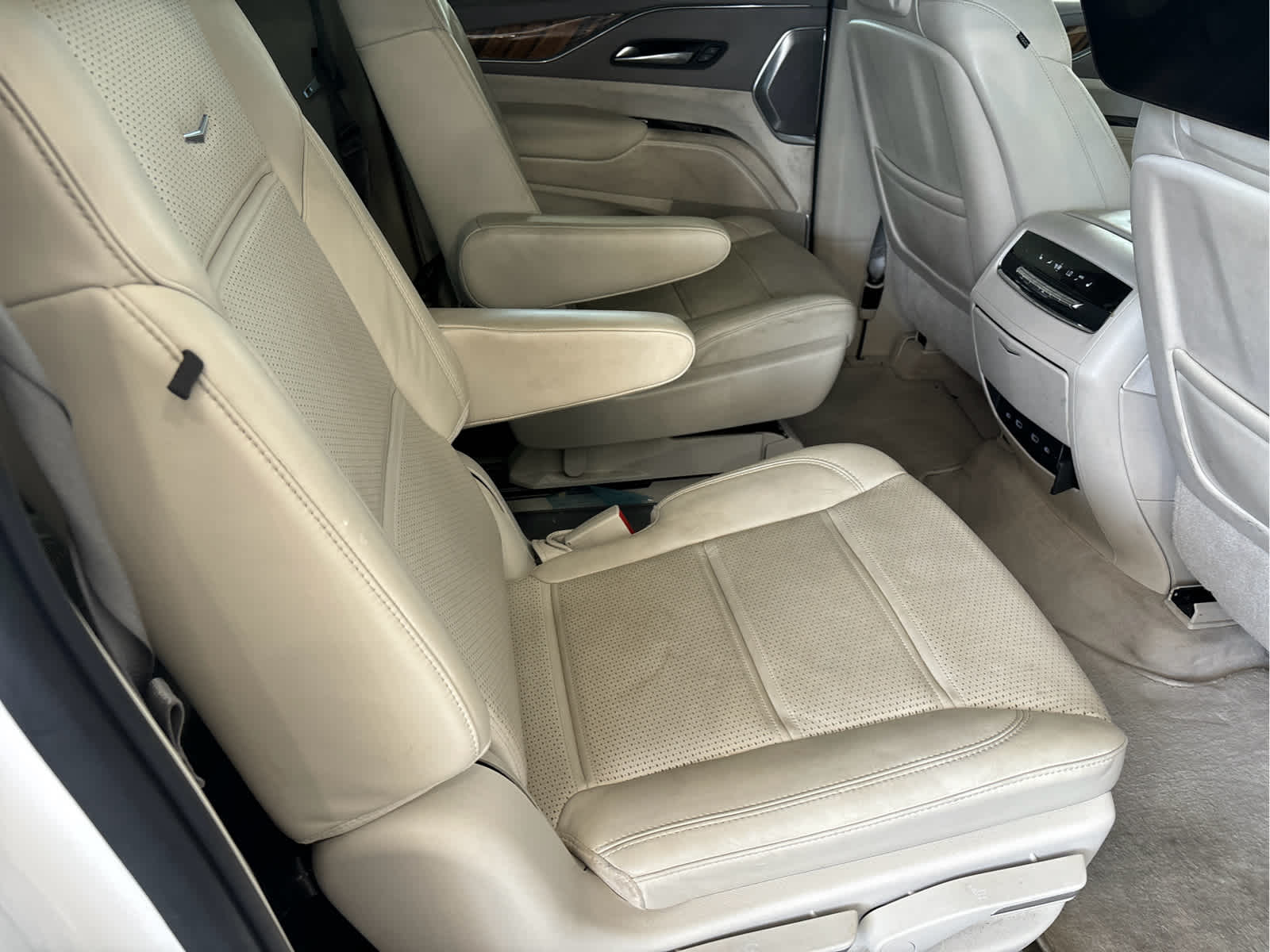 2021 Cadillac Escalade ESV Sport Platinum photo 13