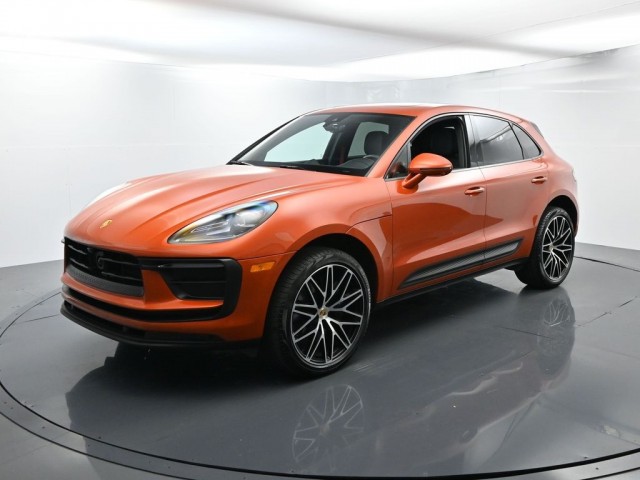2024 Porsche Macan T