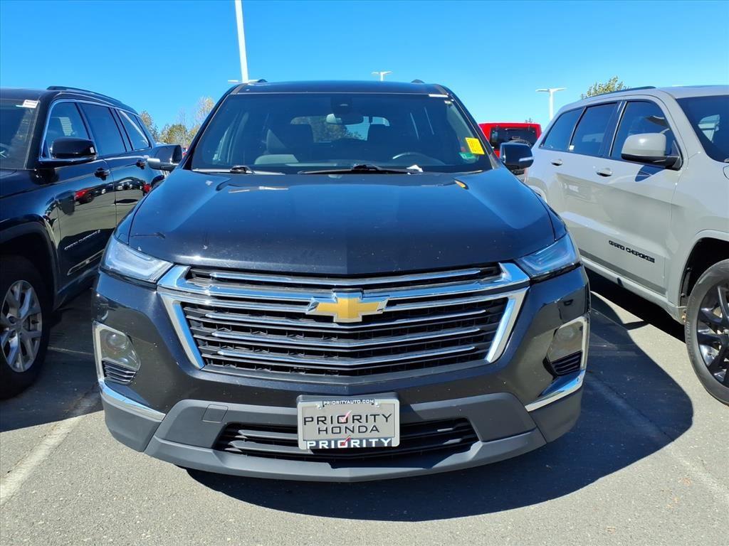 2023 Chevrolet Traverse Cloth photo 2