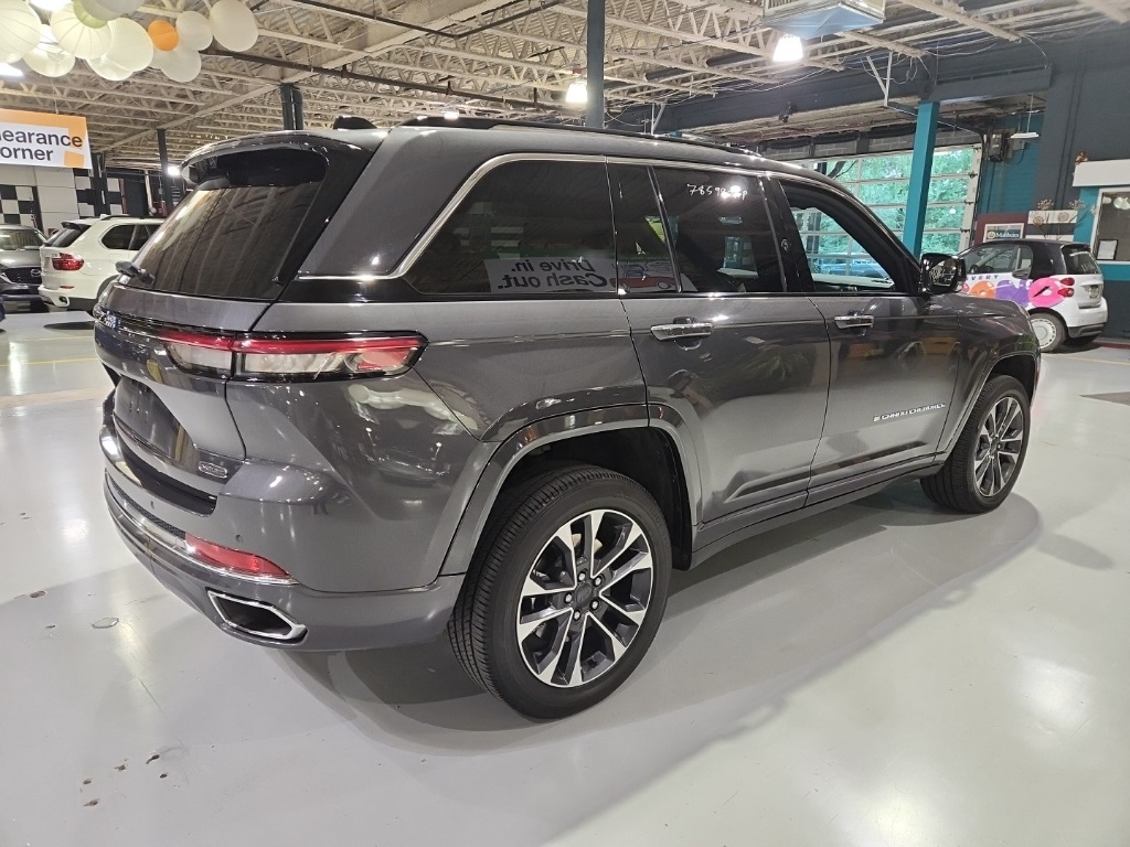 2024 Jeep Grand Cherokee Overland 4xe photo 4