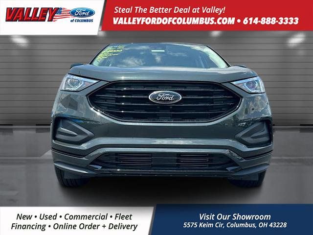 2024 Ford Edge SE photo 2