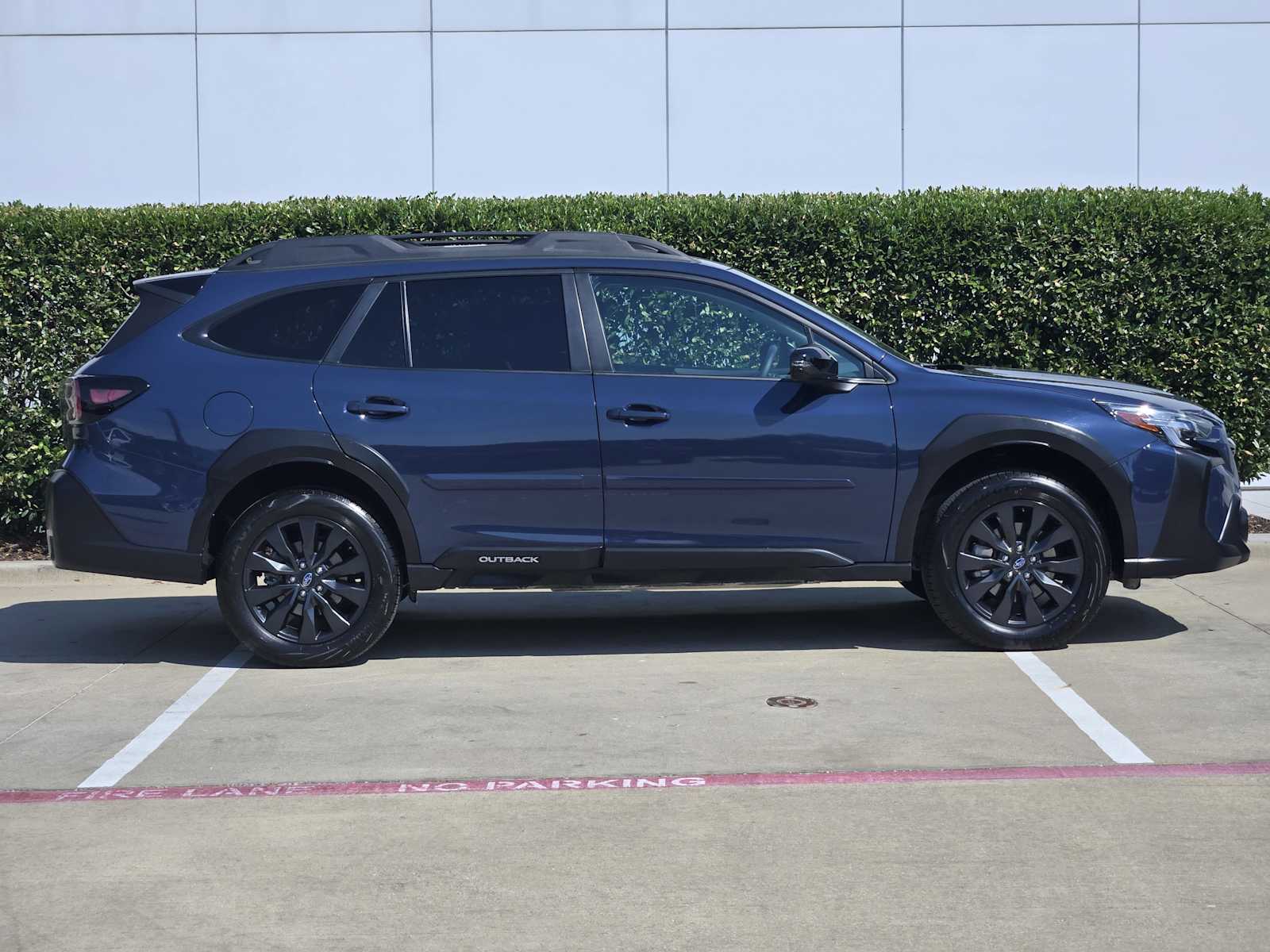 2024 Subaru Outback Onyx Edition photo 4