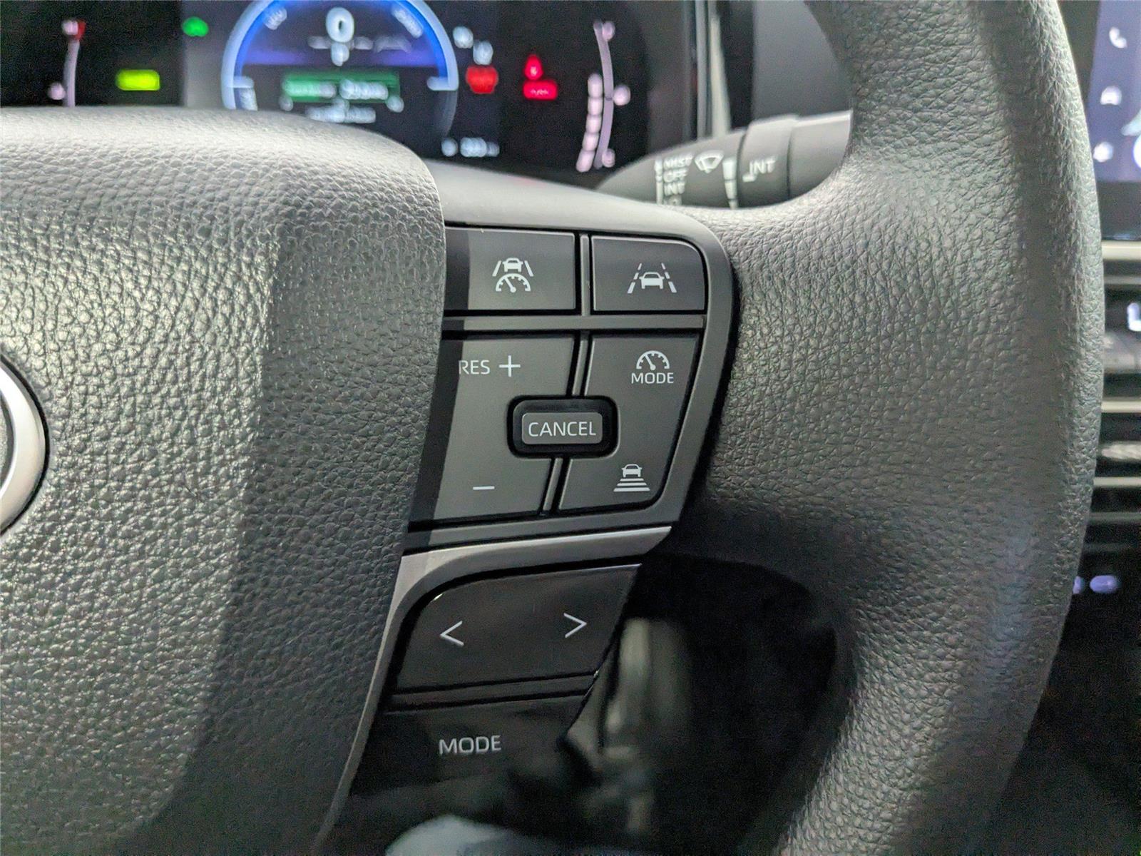 2025 Toyota Camry LE photo 13
