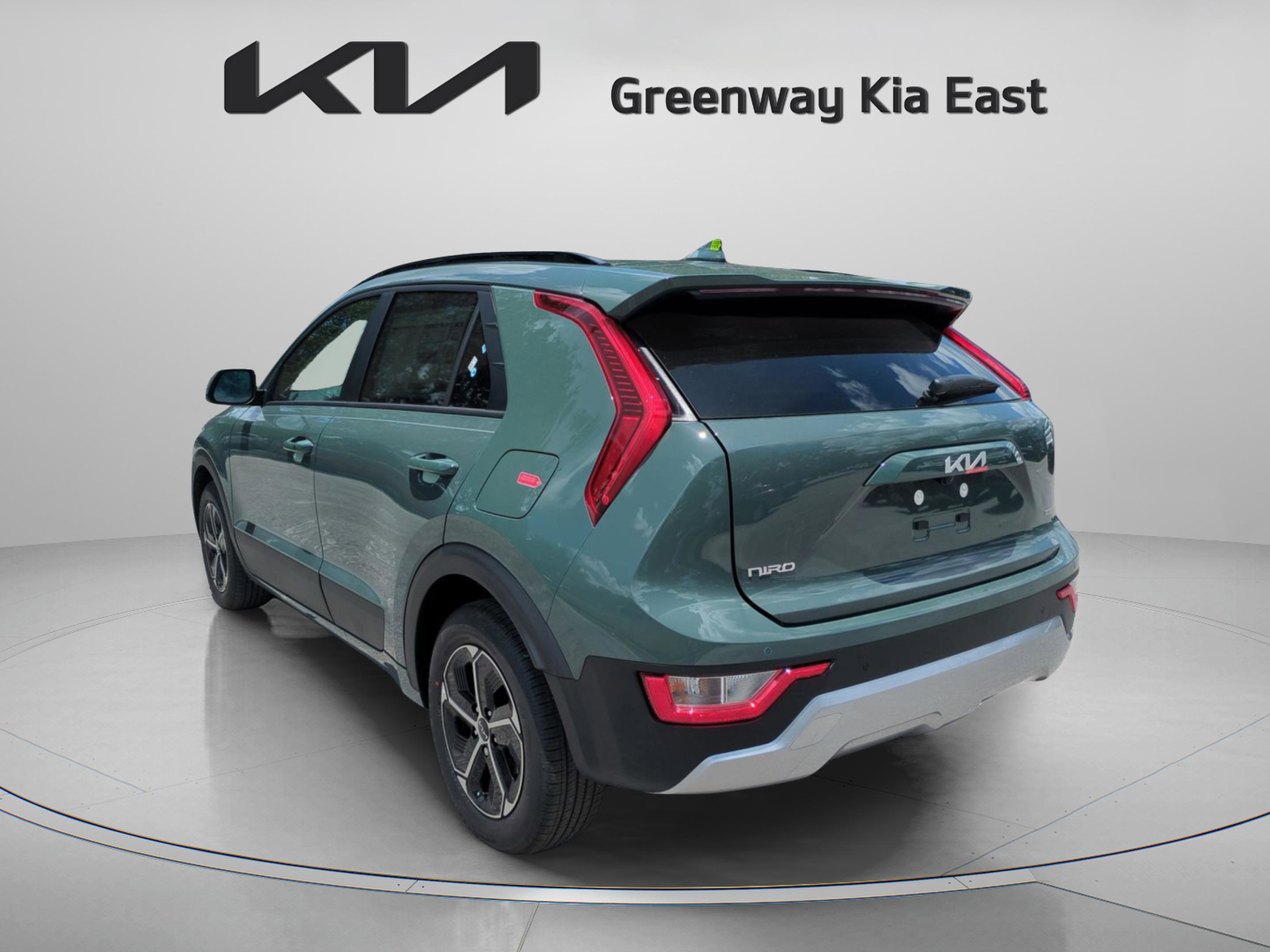 2025 Kia Niro EX photo 5
