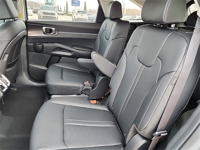 2025 Kia Sorento Hybrid EX photo 14