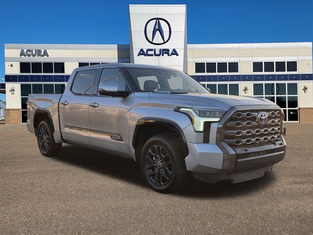 2022 Toyota Tundra Platinum's photo