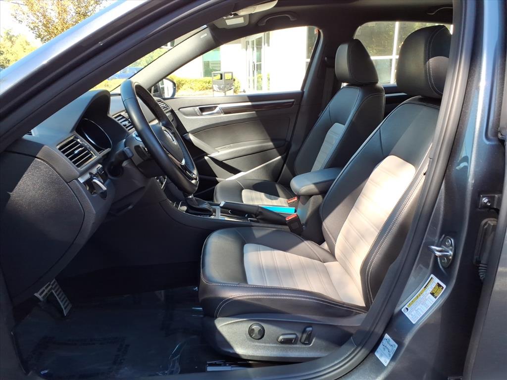 2018 Volkswagen Passat V6 GT photo 12