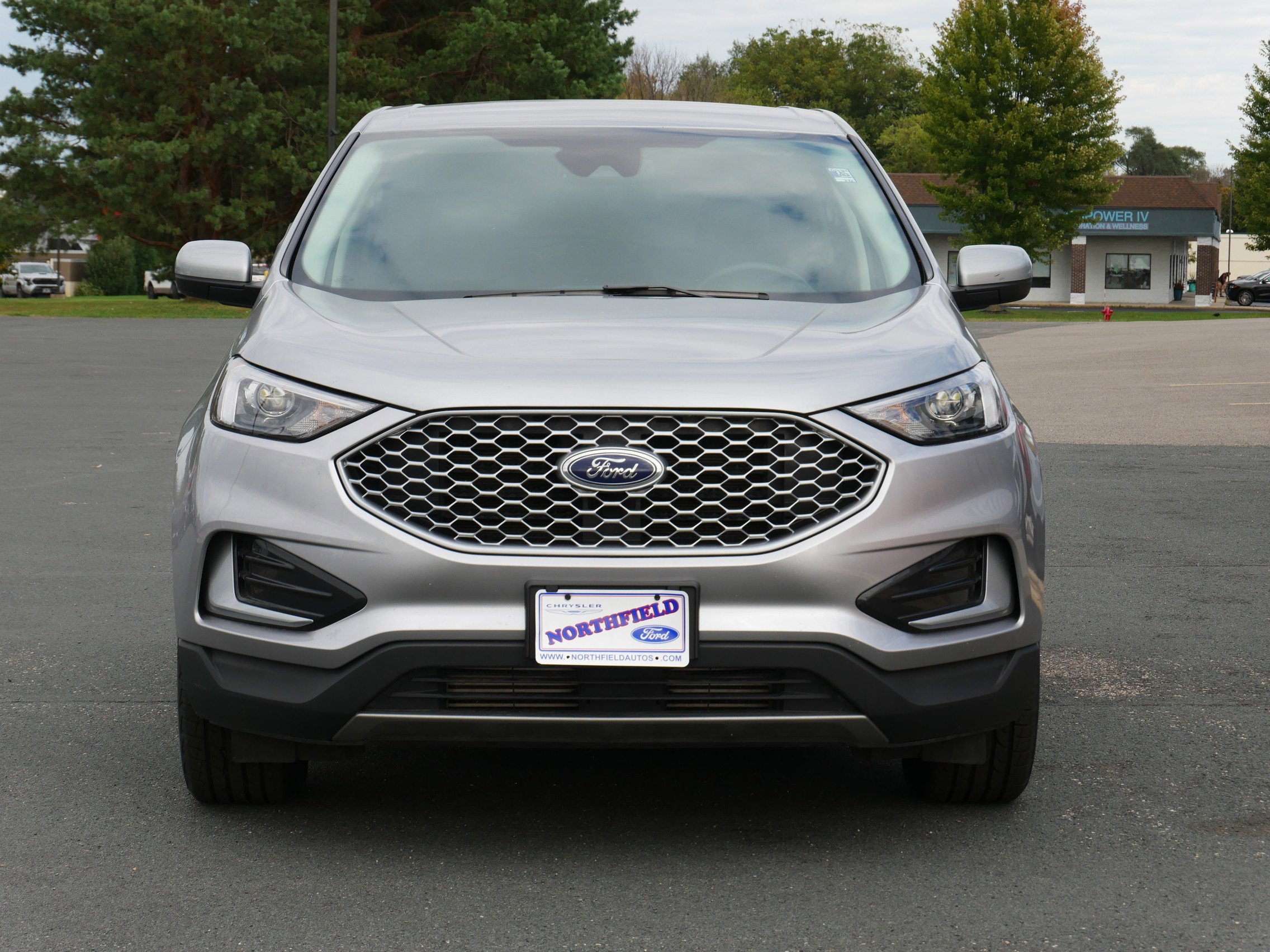 2024 Ford Edge SEL photo 2