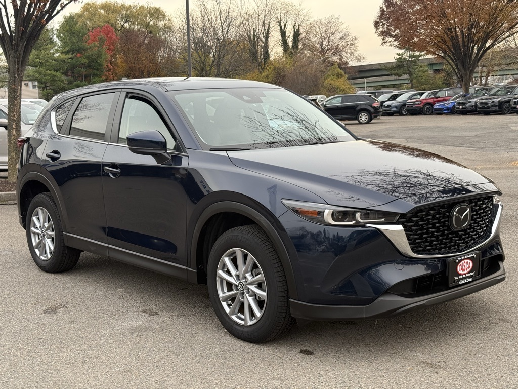 2023 Mazda CX-5 2.5 S Preferred photo 4