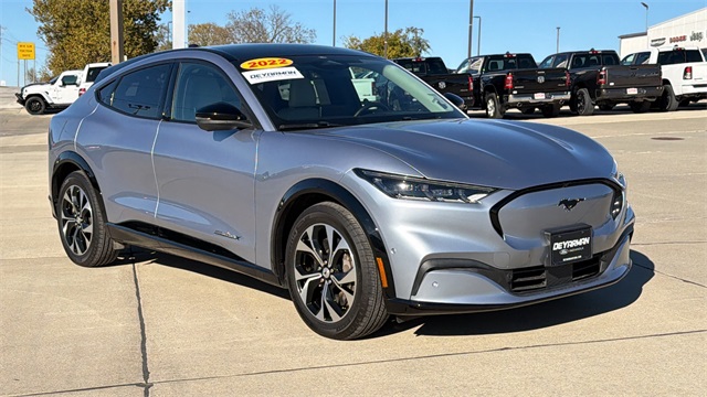 2022 Ford Mustang Mach-E Premium AWD