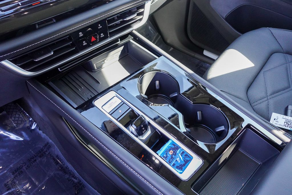 2026 Volkswagen Atlas SE Technology photo 19