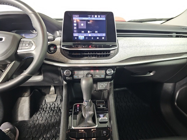 2022 Jeep Compass North Edition Latitude photo 17