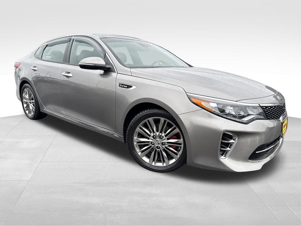 2017 Kia Optima SXL's photo