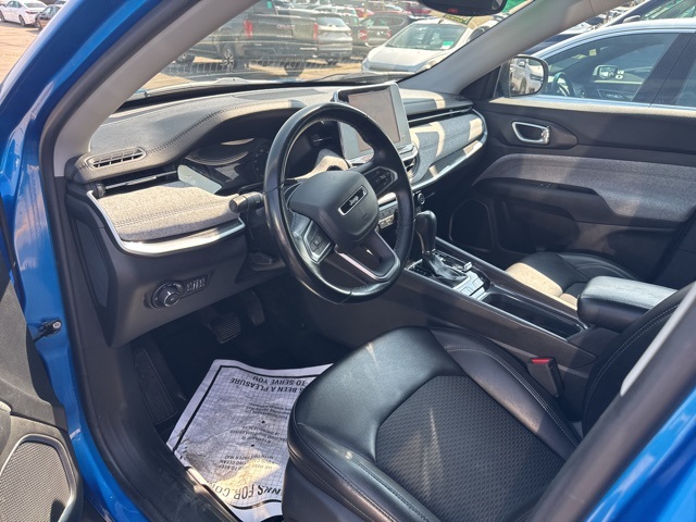 2022 Jeep Compass Latitude photo 4
