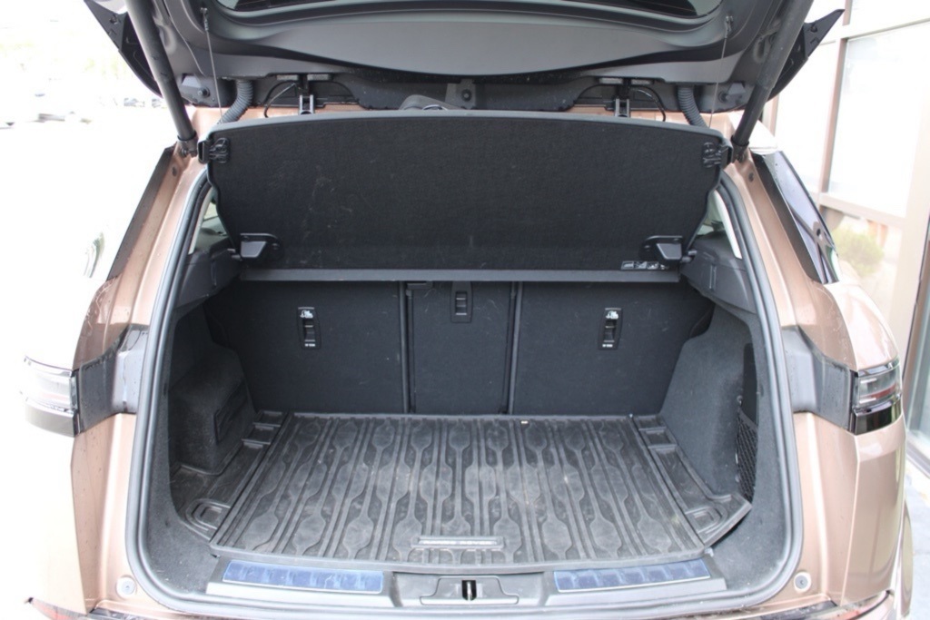 2024 Land Rover Range Rover Evoque Dynamic SE photo 29