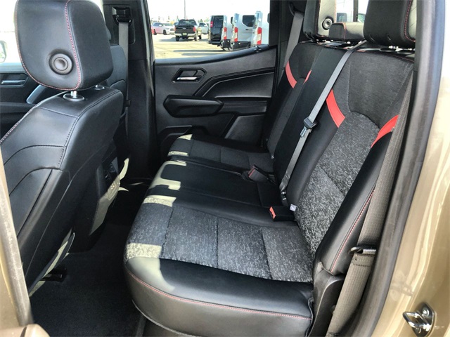 2023 Chevrolet Colorado Z71 photo 11