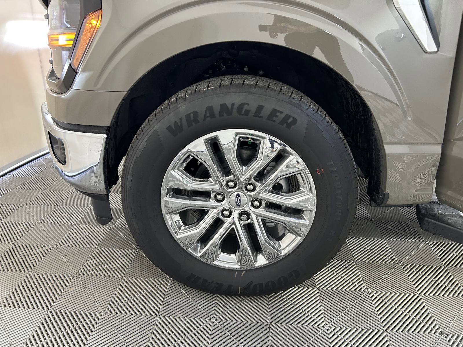2025 Ford F-150 XLT photo 35