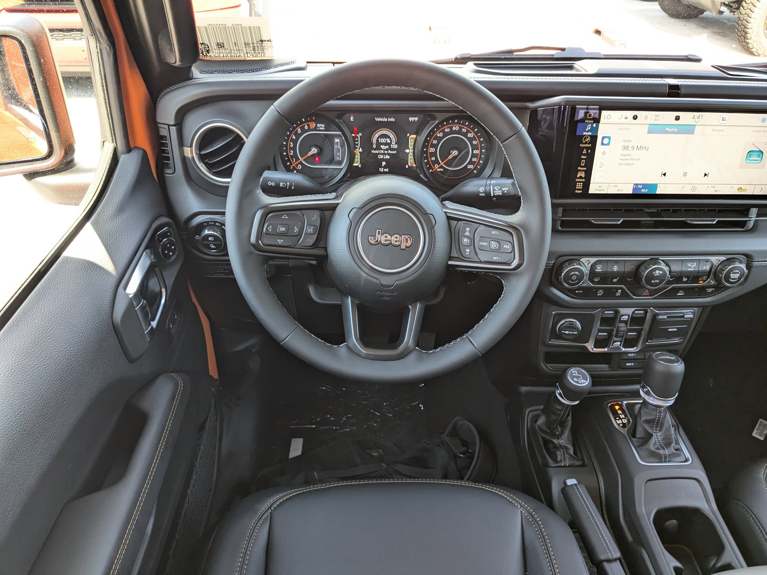 2025 Jeep Gladiator Sport photo 9