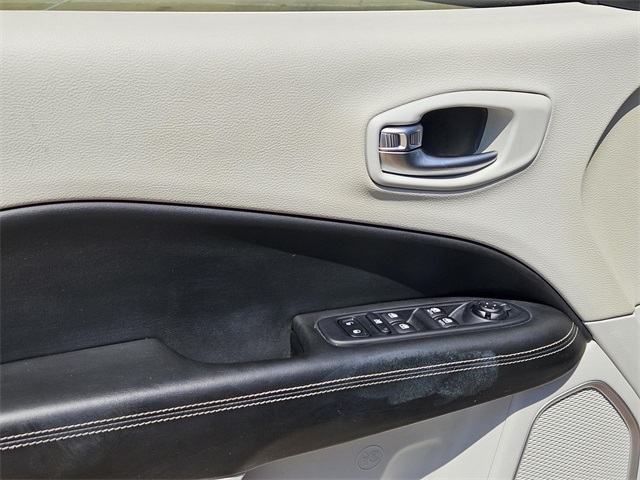 2020 Jeep Compass Latitude photo 20