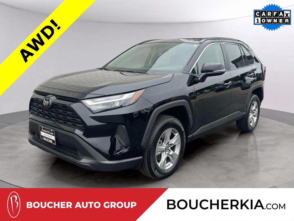 2025 Toyota RAV4 XLE's photo