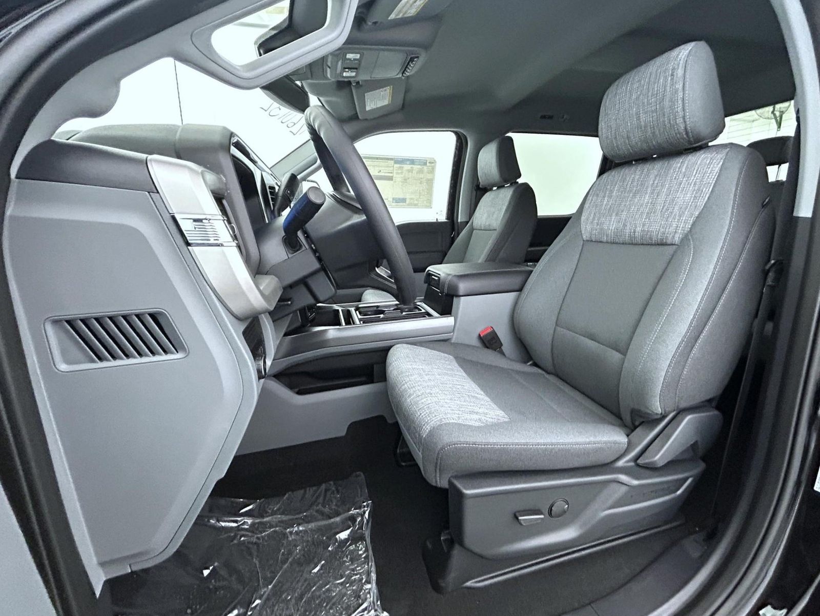2026 Ford F-250 photo 10