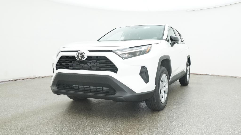 2025 Toyota RAV4 LE photo 4