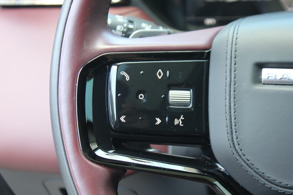 2024 Land Rover Range Rover Velar P400 Dynamic HSE photo 13