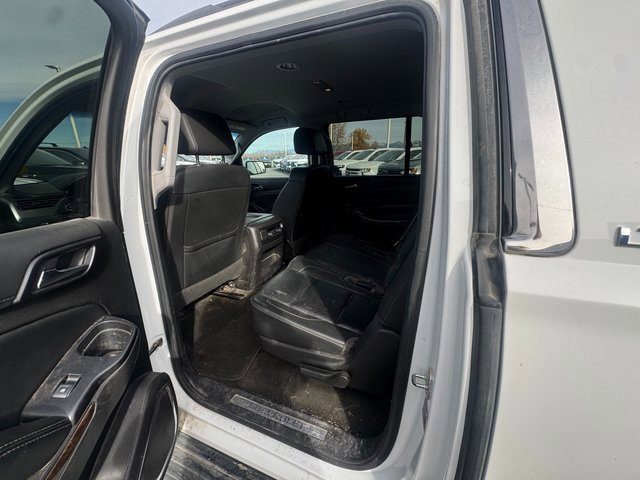 2016 Chevrolet Suburban LT photo 2