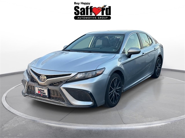 2024 Toyota Camry SE's photo