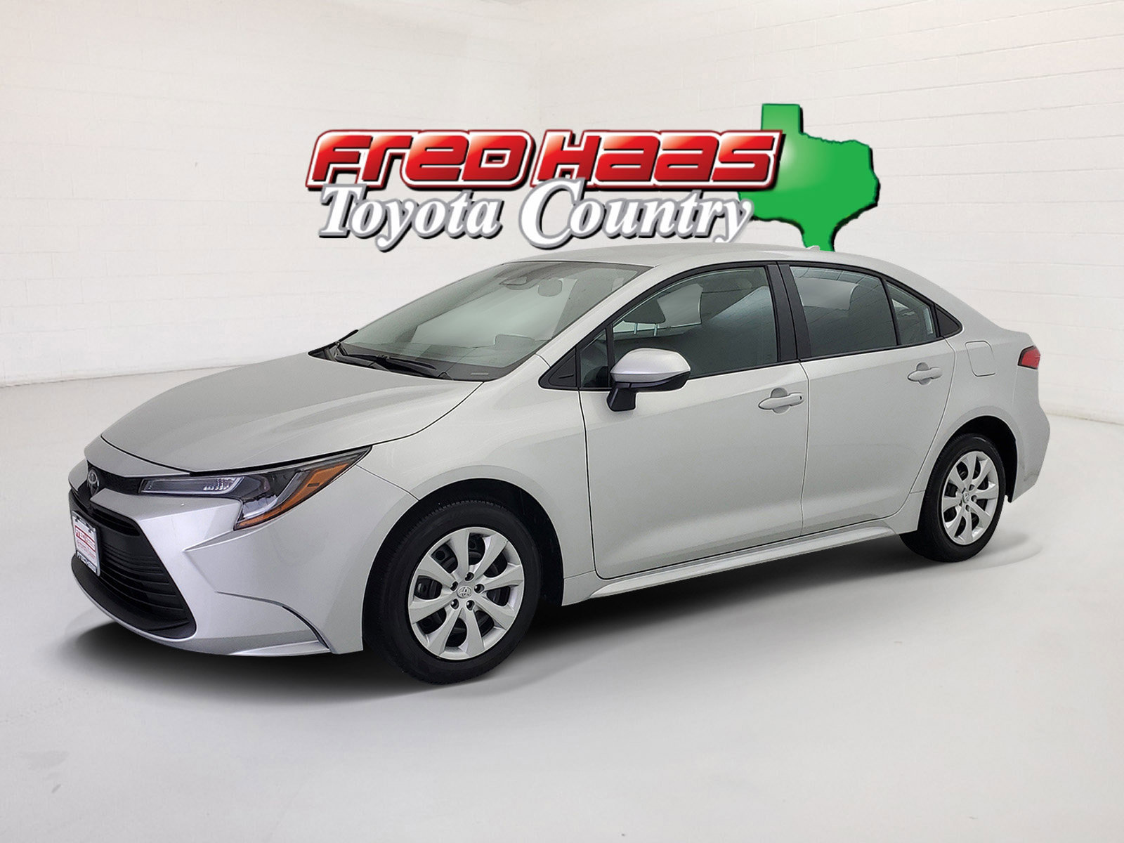 2026 Toyota Corolla LE's photo