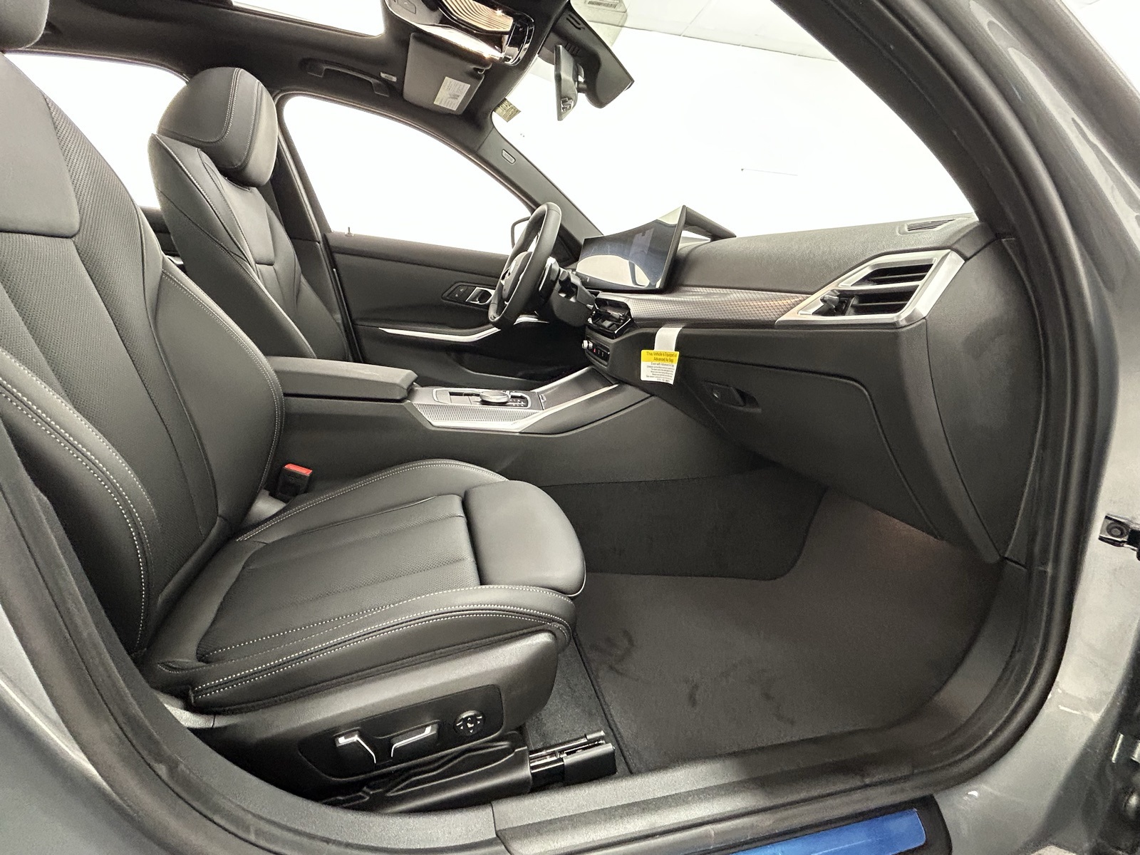 2025 Bmw 330i xDrive photo 39