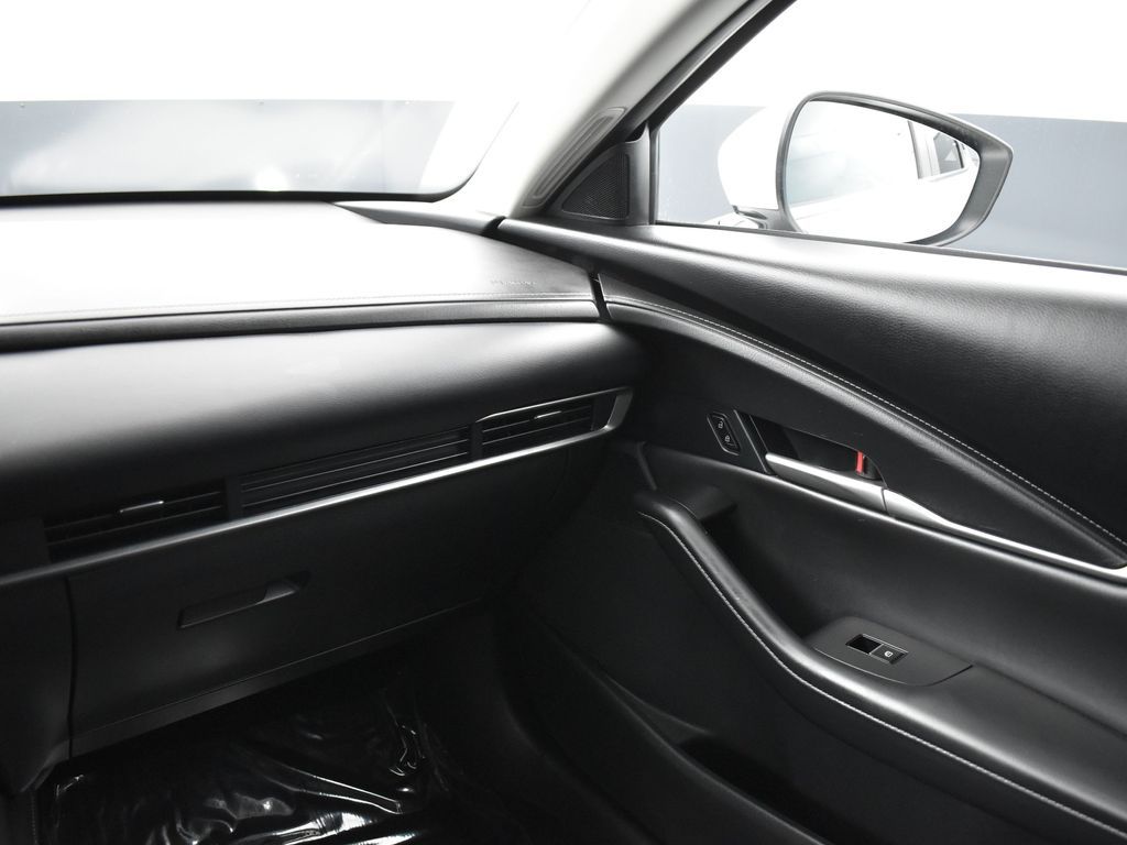 2022 Mazda CX-30 2.5 Select photo 12