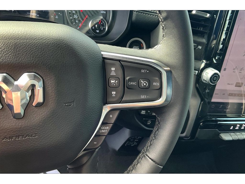 2025 Ram 1500 Laramie photo 18