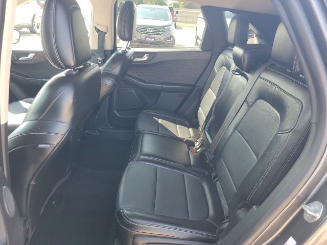 2020 Ford Escape Titanium photo 12