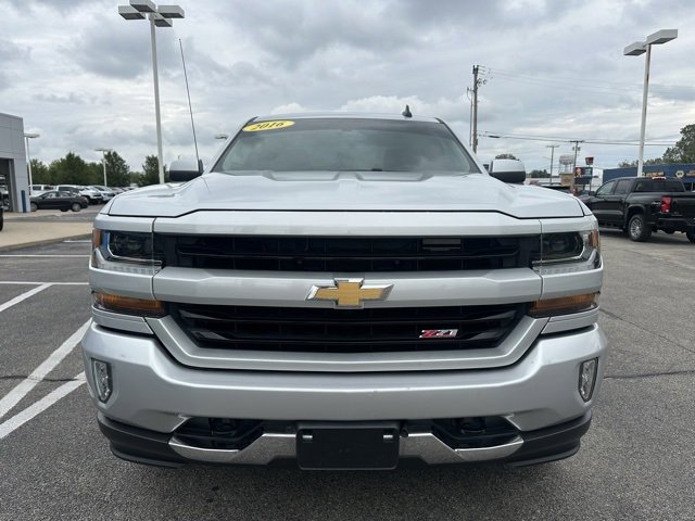 2018 Chevrolet Silverado 1500 LT photo 3