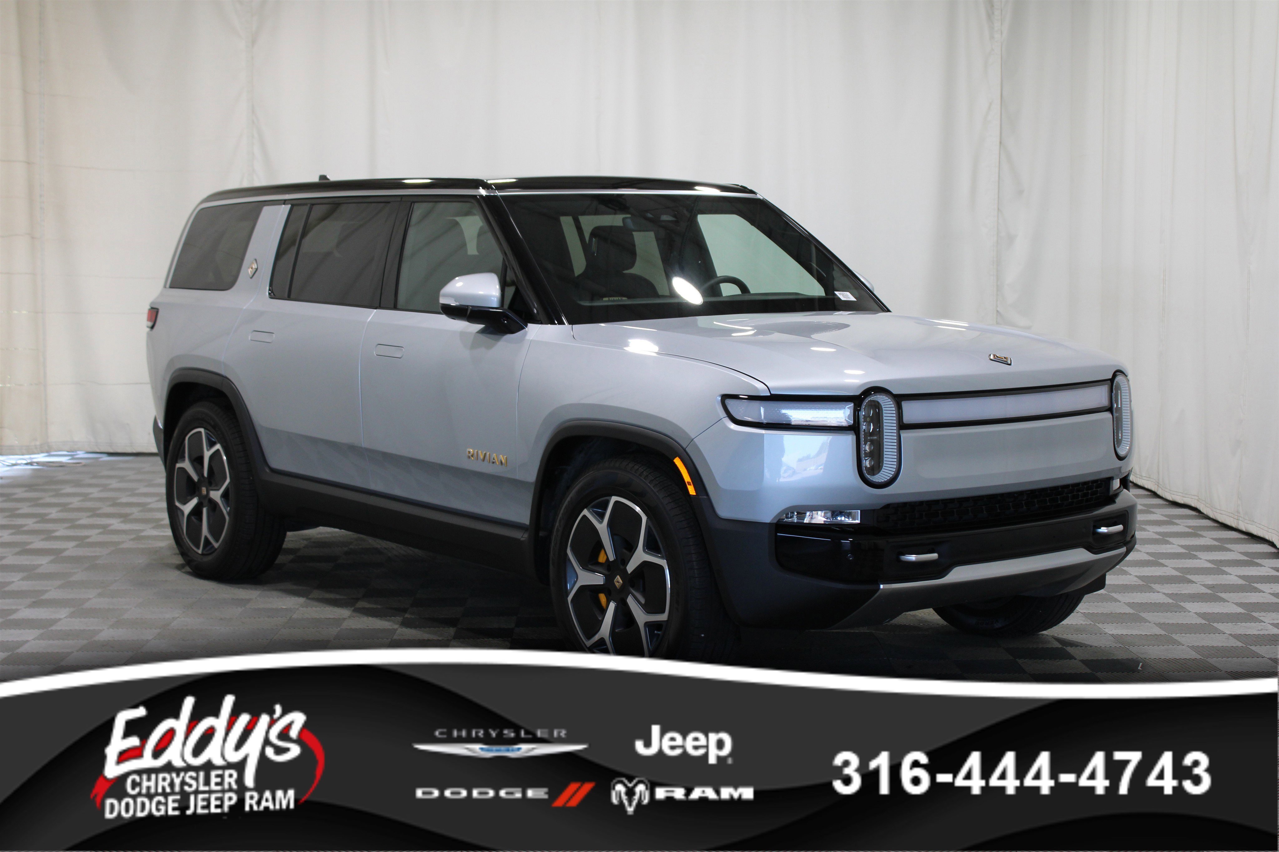 2023 Rivian R1S