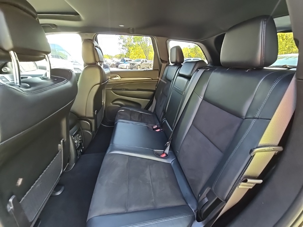 2019 Jeep Grand Cherokee Altitude photo 14