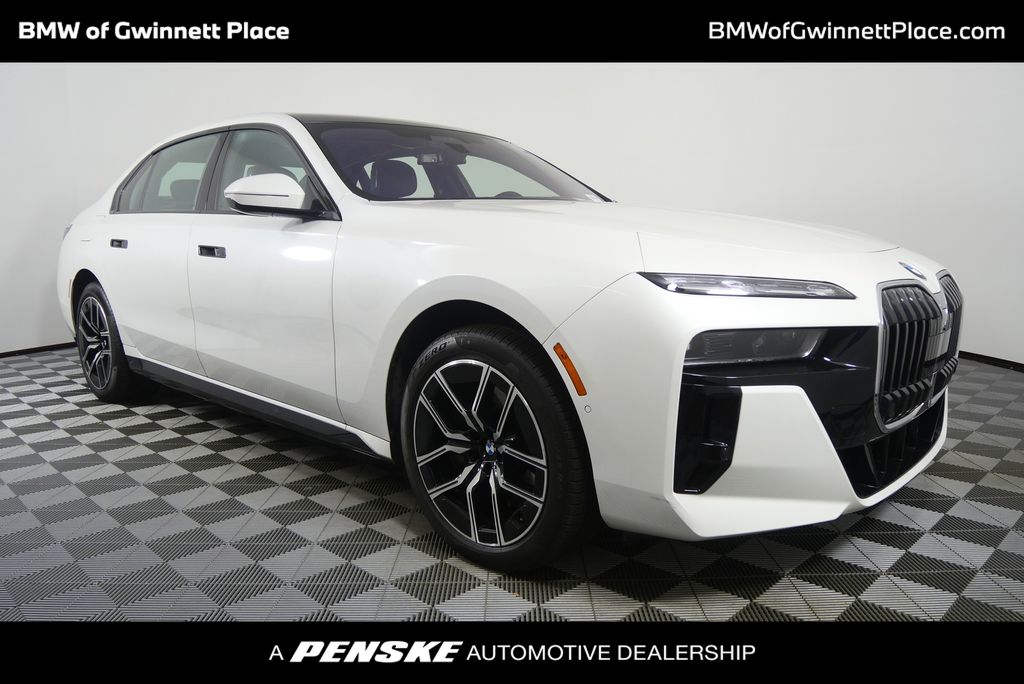 2023 BMW 7 Series 760i's photo