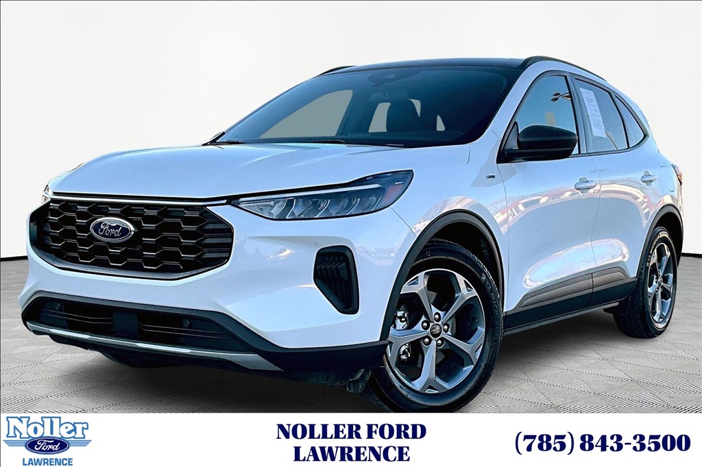 2025 Ford Escape ST-Line's photo