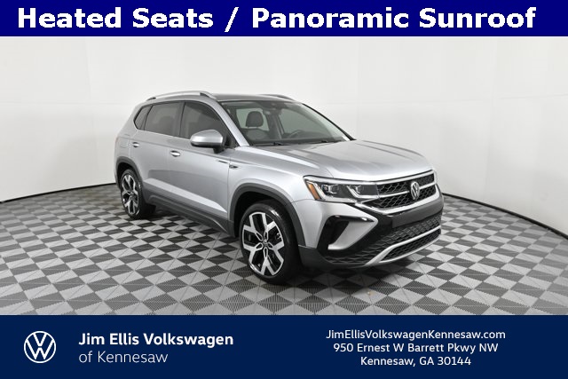 2023 Volkswagen Taos SEL's photo