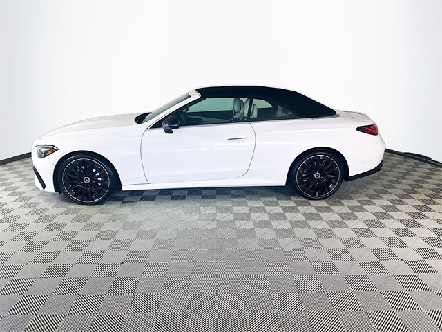 2026 Mercedes Benz CLE 300 4MATIC Cabriolet photo 4