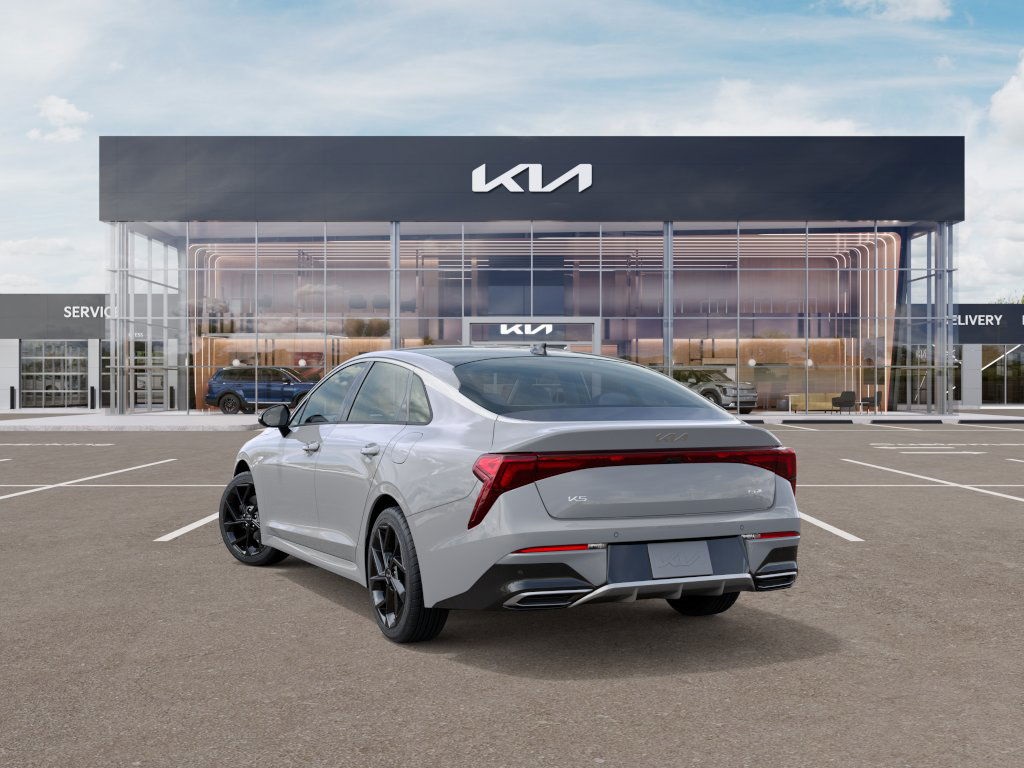 2026 Kia K5 GT-Line photo 4