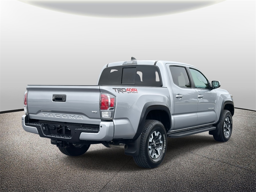 2021 Toyota Tacoma TRD Off-Road photo 2
