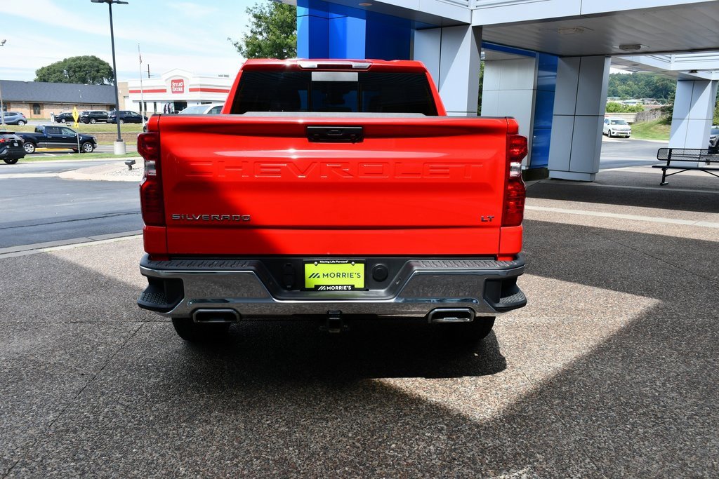 2025 Chevrolet Silverado 1500 LT photo 4