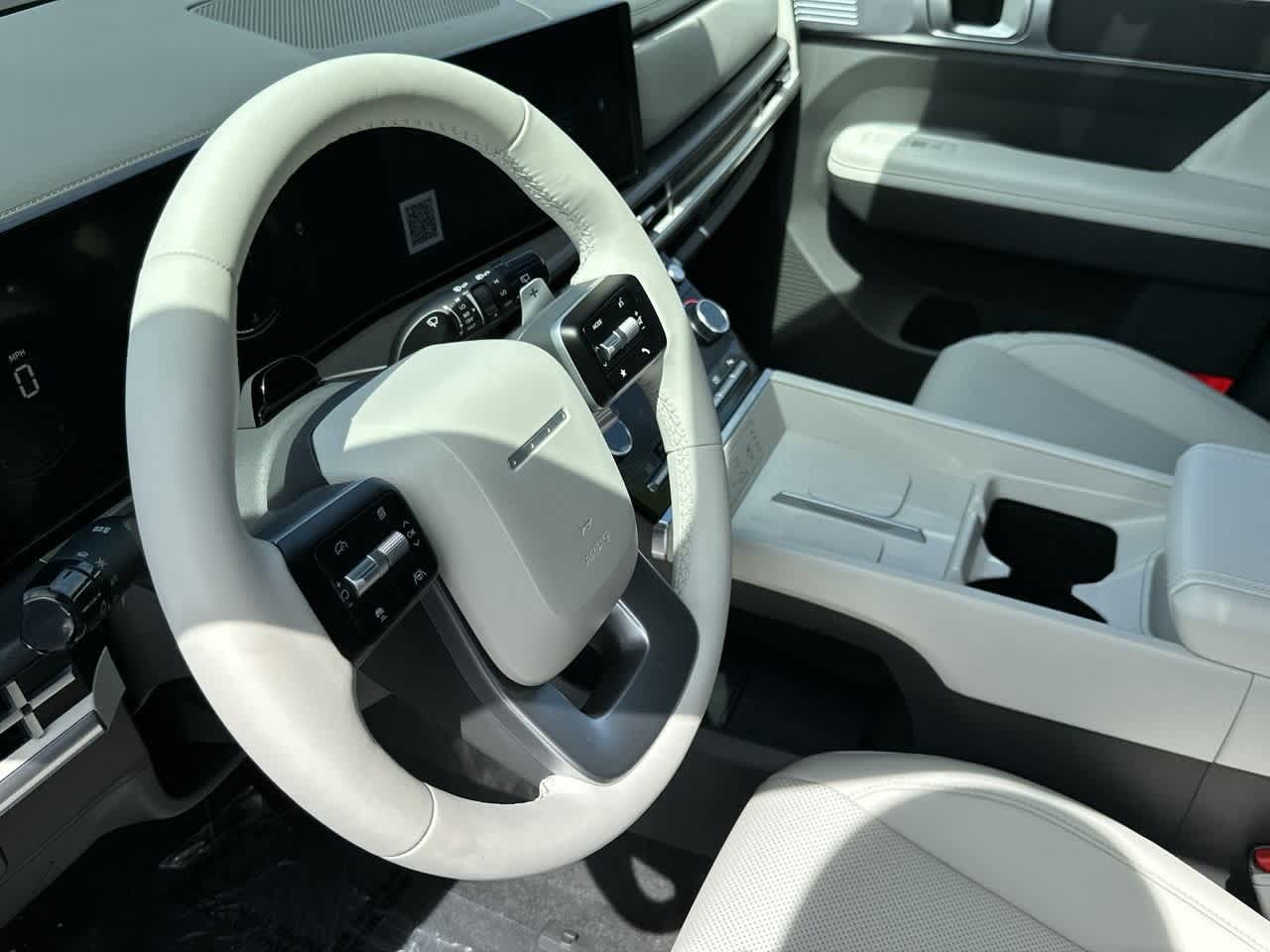 2025 Hyundai Santa Fe SEL photo 9