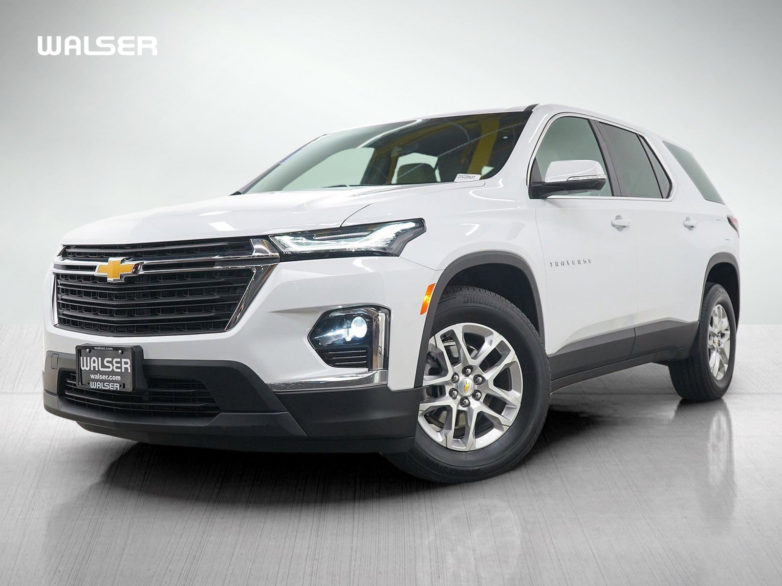 2023 Chevrolet Traverse LS's photo