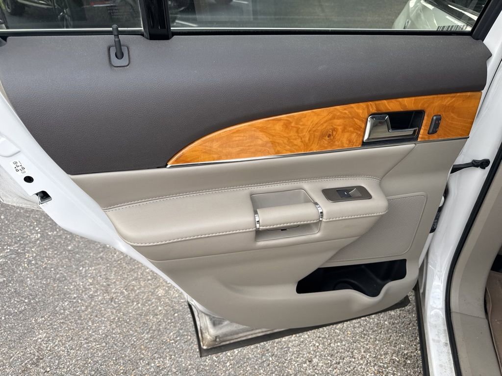 2015 Lincoln MKX Base photo 11