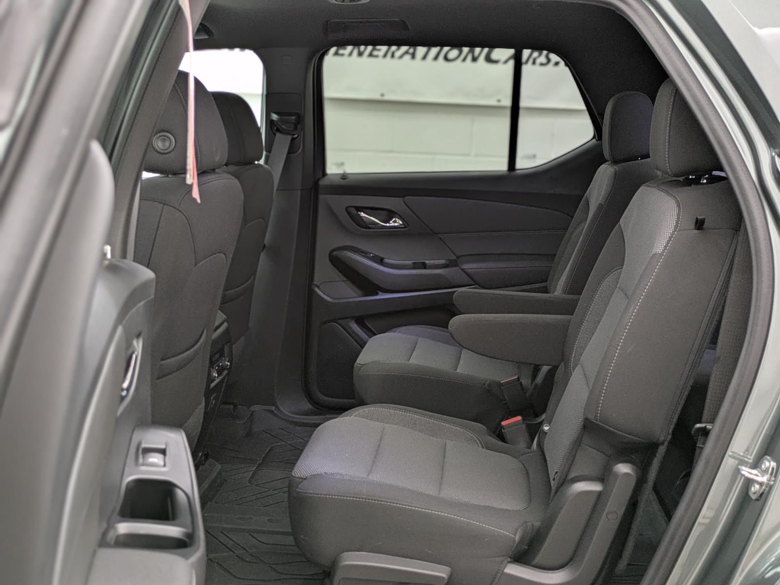 2023 Chevrolet Traverse Cloth photo 28
