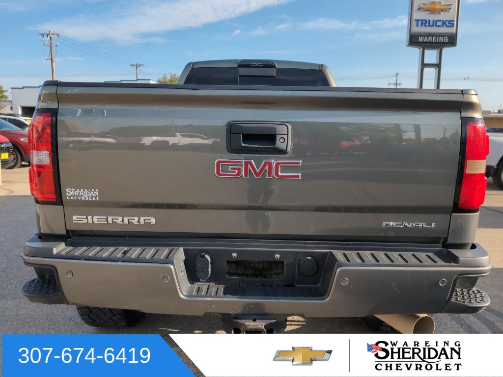 2018 Gmc Sierra 3500 HD Denali photo 2