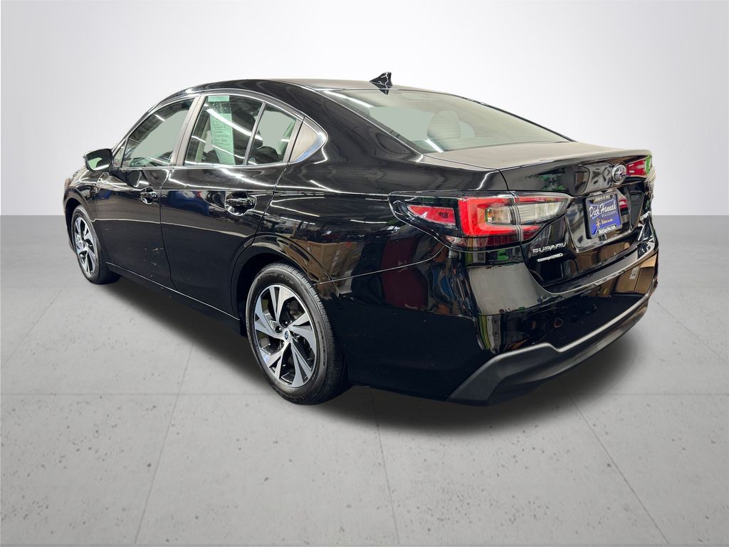 2022 Subaru Legacy Premium photo 4